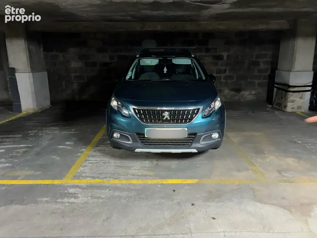 Parking à vendre à Paris-15e (75015) - photo 1