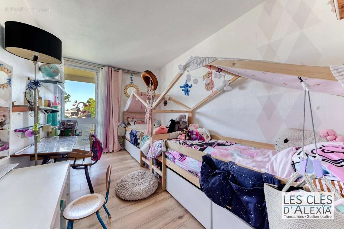 Appartement à LYON-8E