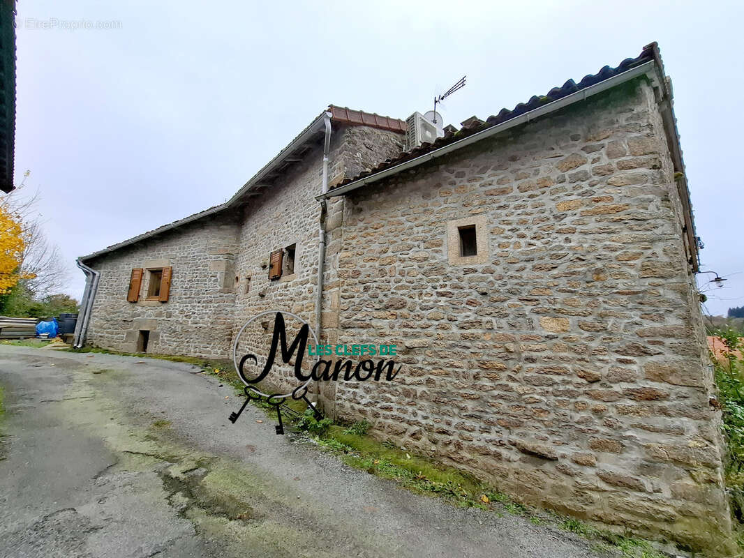 Maison à SAINT-LEGER-LA-MONTAGNE