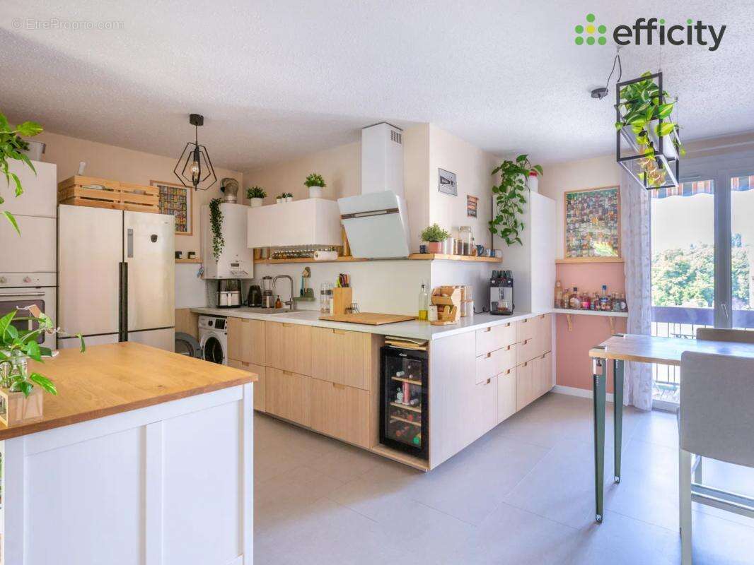 Appartement à BOURGOIN-JALLIEU