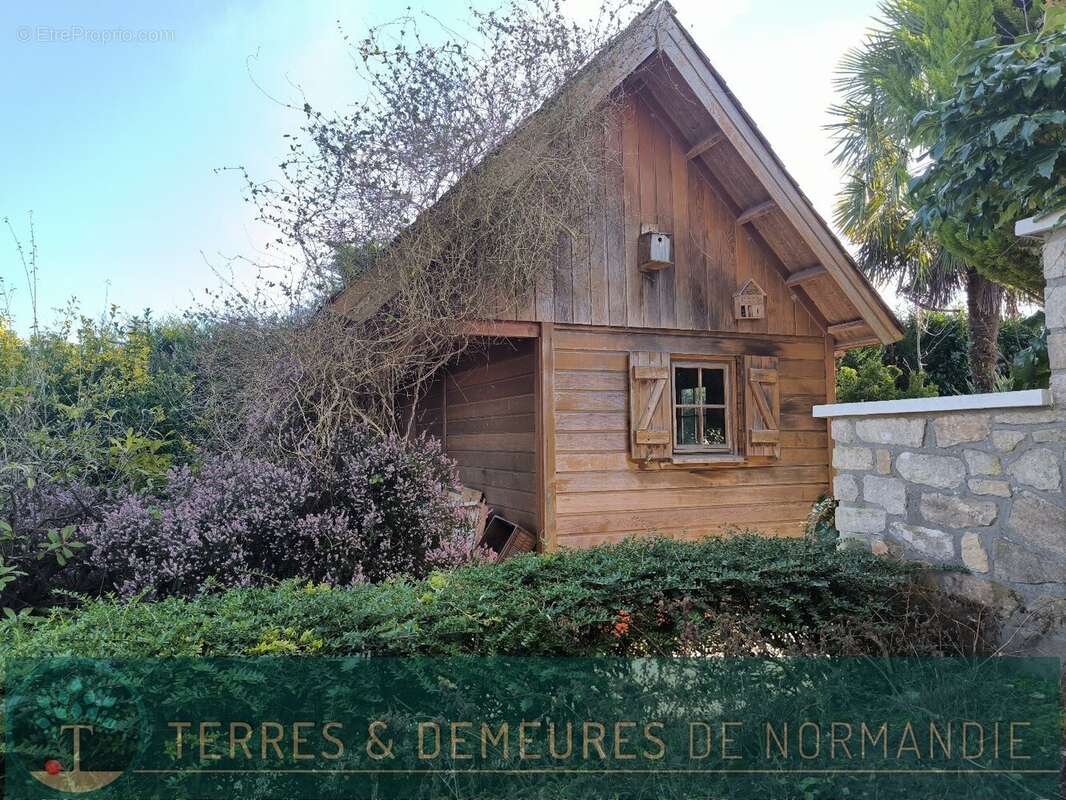 Maison à PONT-L'EVEQUE