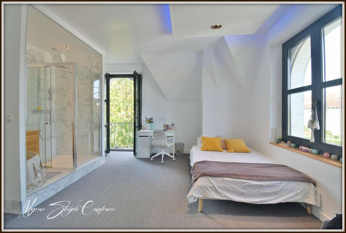 Maison de caractère à vendre 12 pièces  (40) de 355 m² au coeur du centre-ville - photo 17