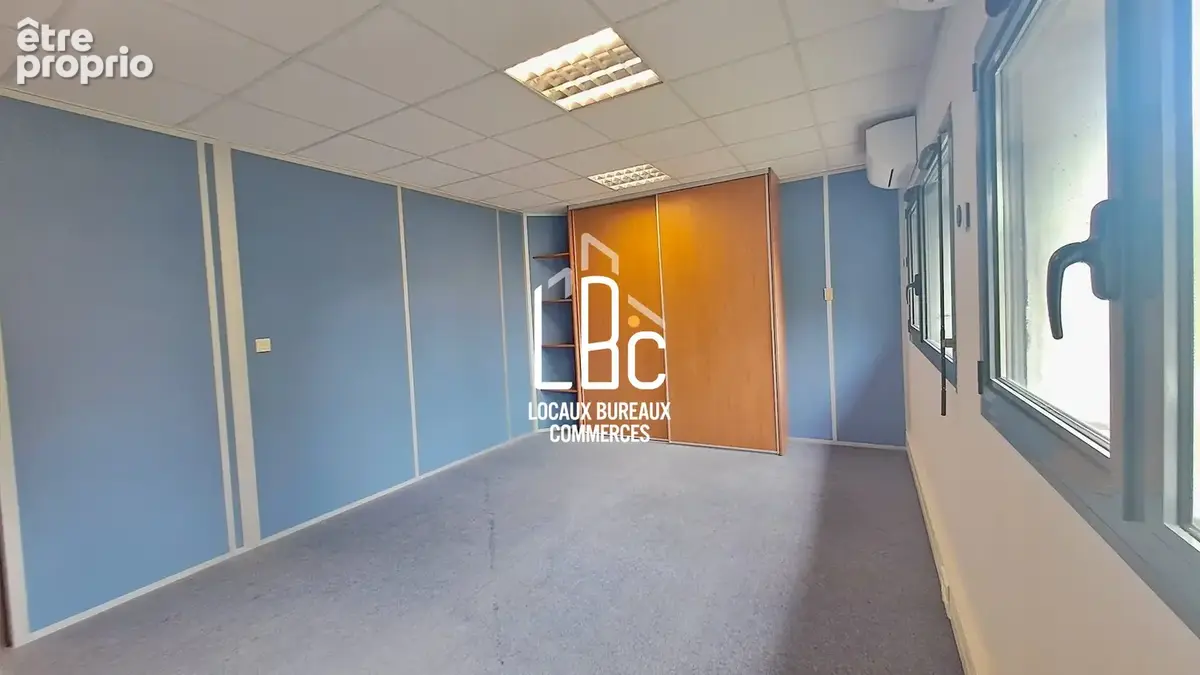 Commerce 203 m² à vendre à Saint-Herblain (44800) - photo 2