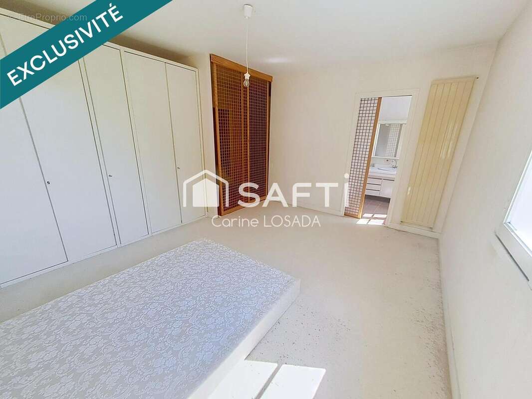 Maison 192 m² à Les Magnils-Reigniers  - photo 8