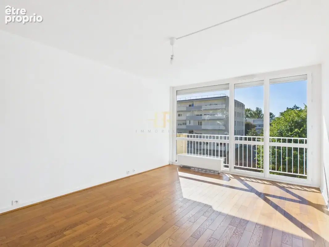 Balcon / rénové / rer a & ligne l / lumineux / jardin - photo 2