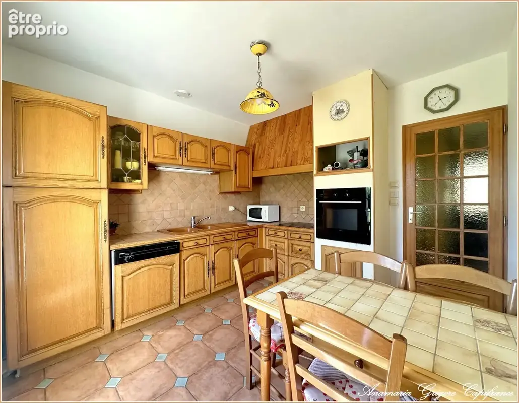 CHUISNES ( 28190) - Maison familiale 102m²,  3 chambres (possibilité d'une quatrième) terrain 1141 m², sous-sol total - photo 5