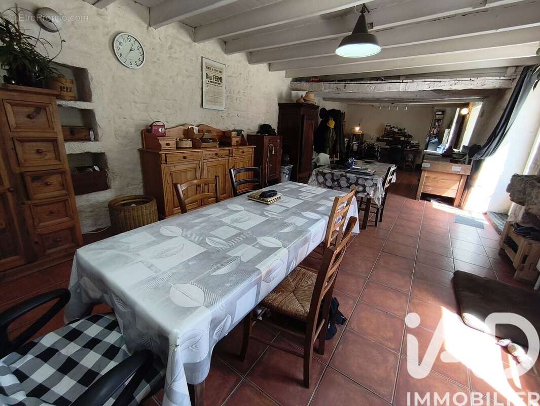 Maison 300 m² à Beaussais  - photo 4