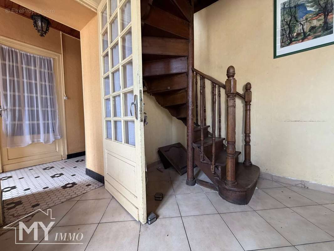 St pey de castets : maison de bourg - photo 4