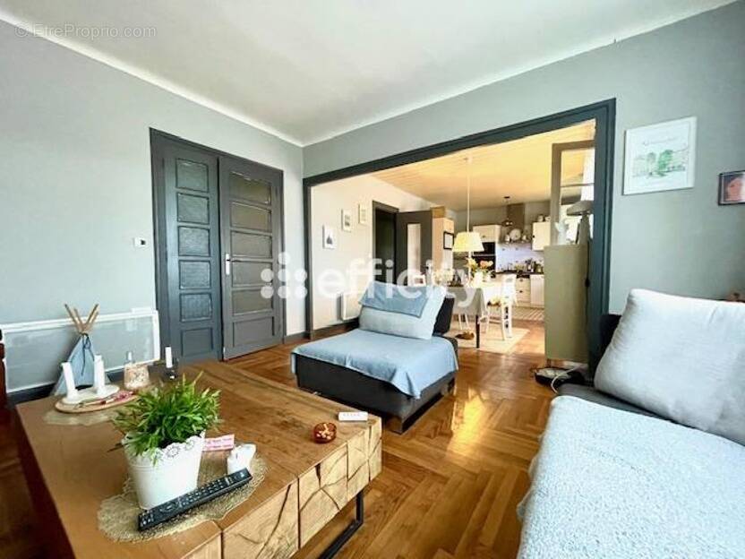 Appartement à ROUSSILLON