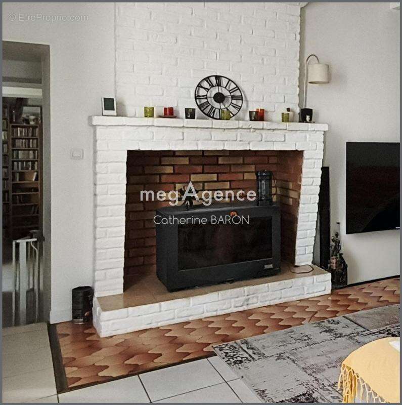 Maison de caractère, en pierre 162 m² - 4 chambres - Jardin - photo 2