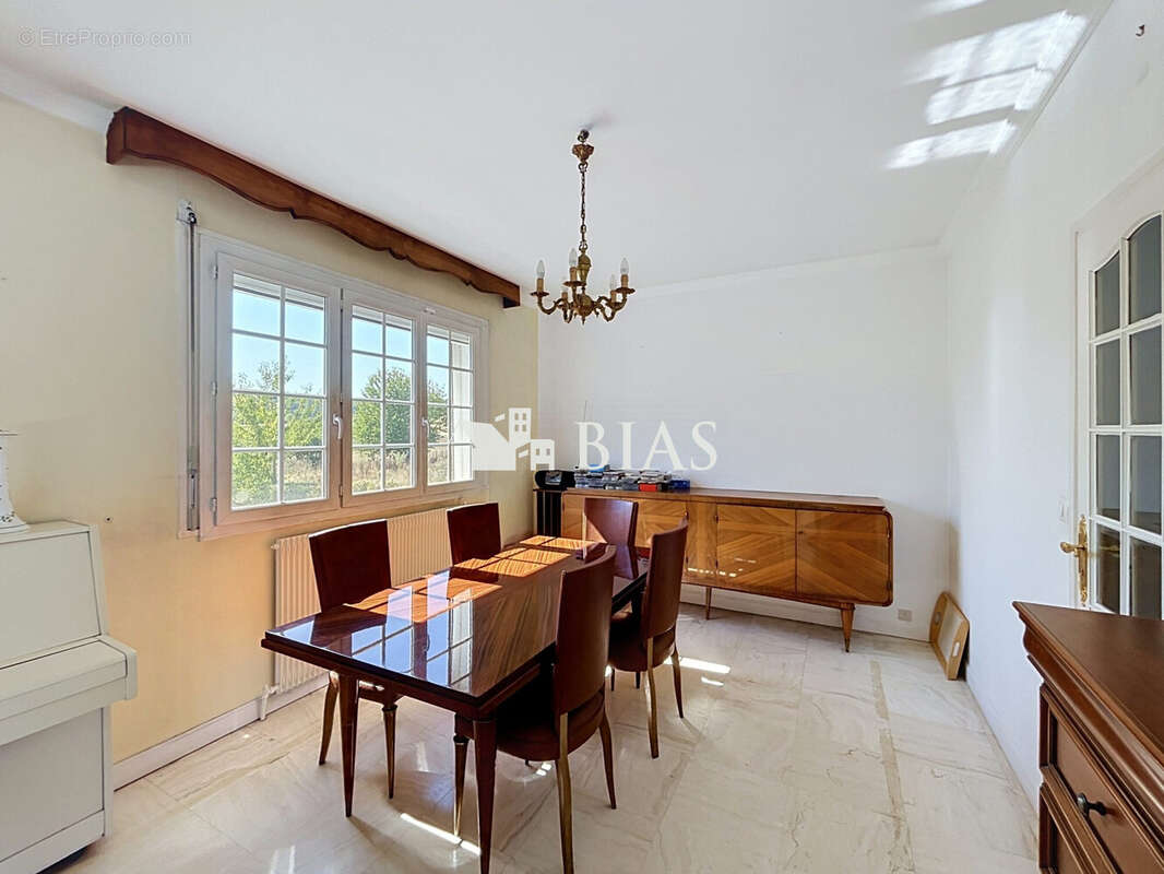 Maison 171 m² à Oissel  - photo 3