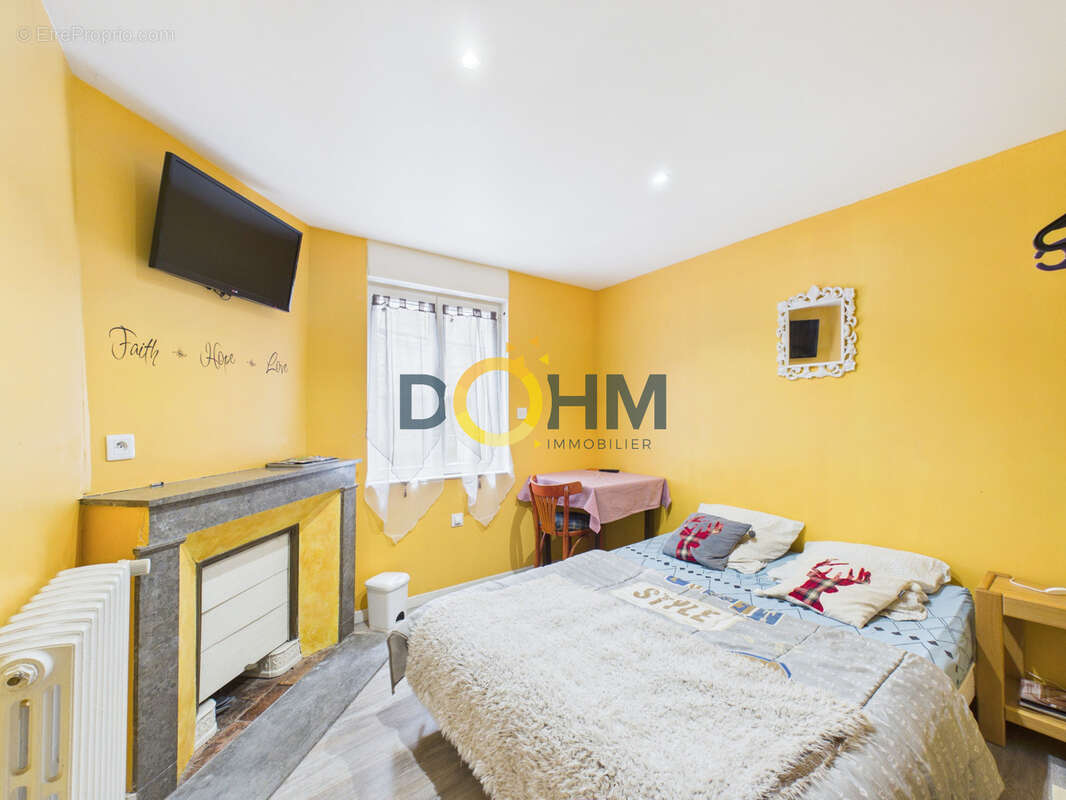 Ensemble immobilier, Bar, restauration, gîte, hebergementl, appartement. - photo 14
