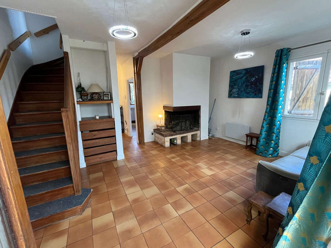 Maison à VAUJOURS