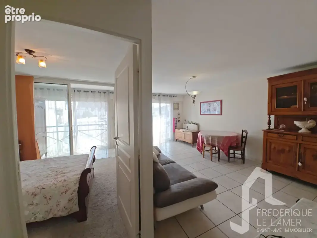 Appartement  2 pièce(s) lumineux avec loggia, vue dégagée et stationnement sécurisé - photo 10