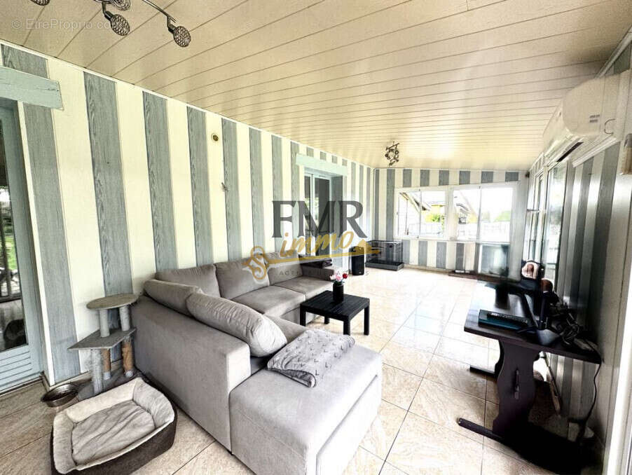 Maison à BIEVILLE-QUETIEVILLE