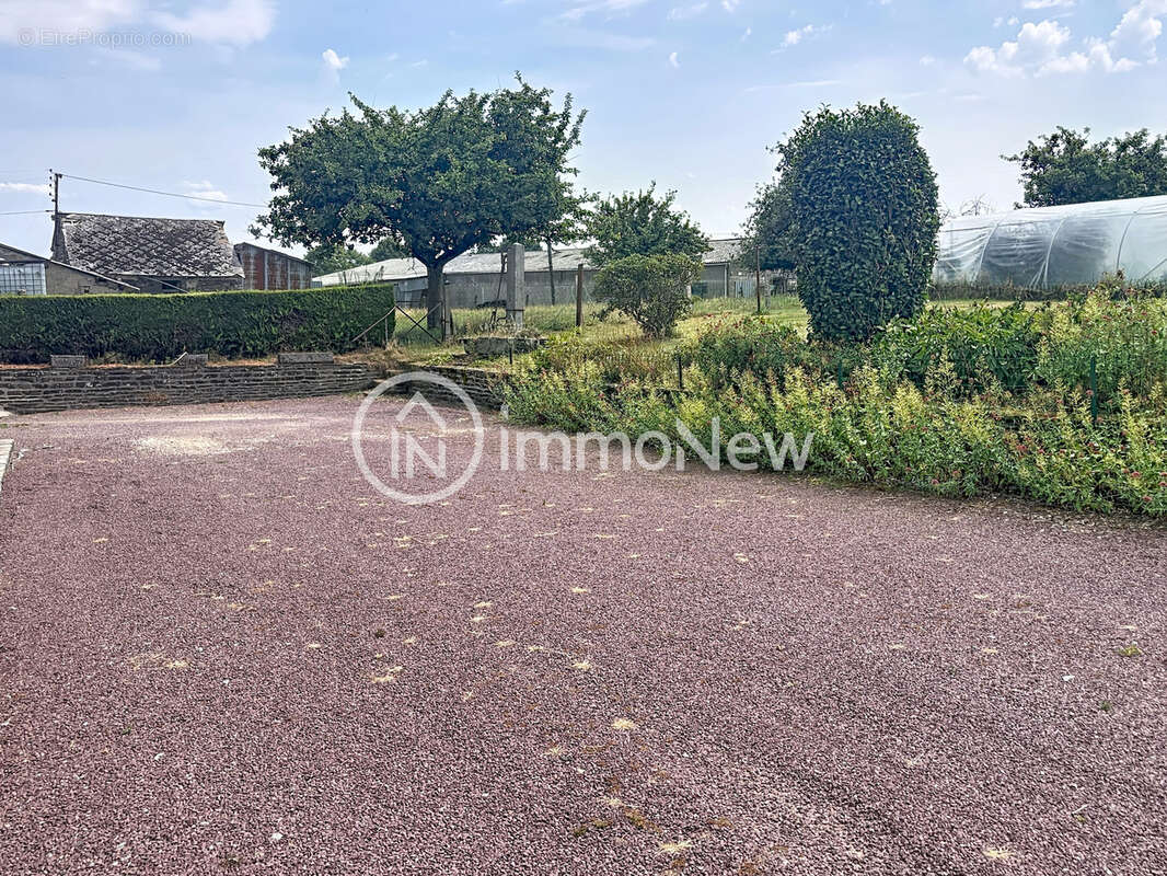 Maison 127 m2 habitable de suite proche bourg sur beau terrain 2500 m2 environ - photo 13