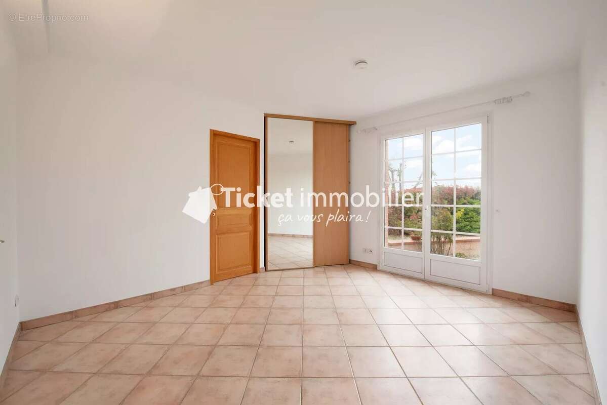 Maison à CORNEBARRIEU