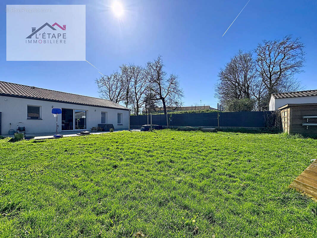 Maison à LA CHAPELLE-ACHARD