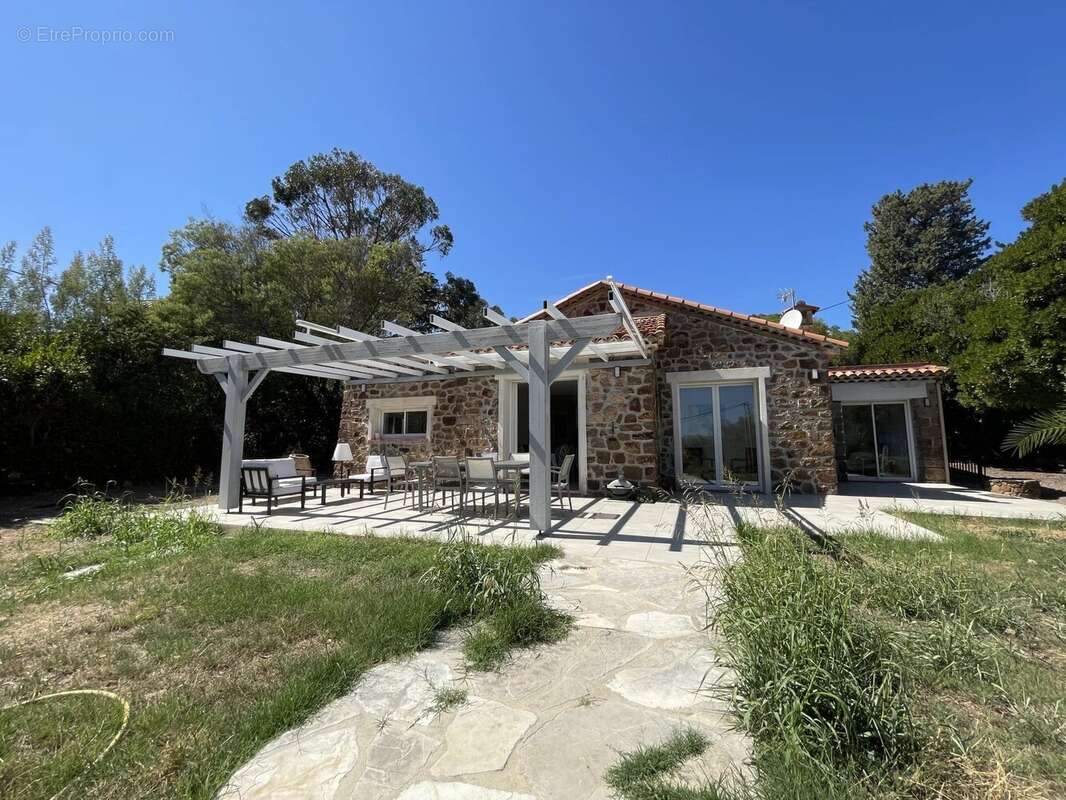 Maison à SAINT-RAPHAEL