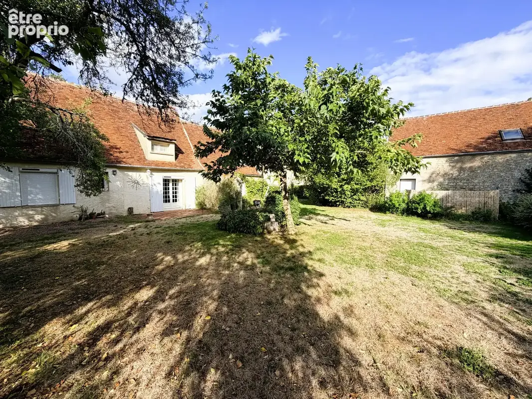 Maison à gros potentiel dans un environnement très calme à seulement 5min des écoles, commerces etc - photo 2