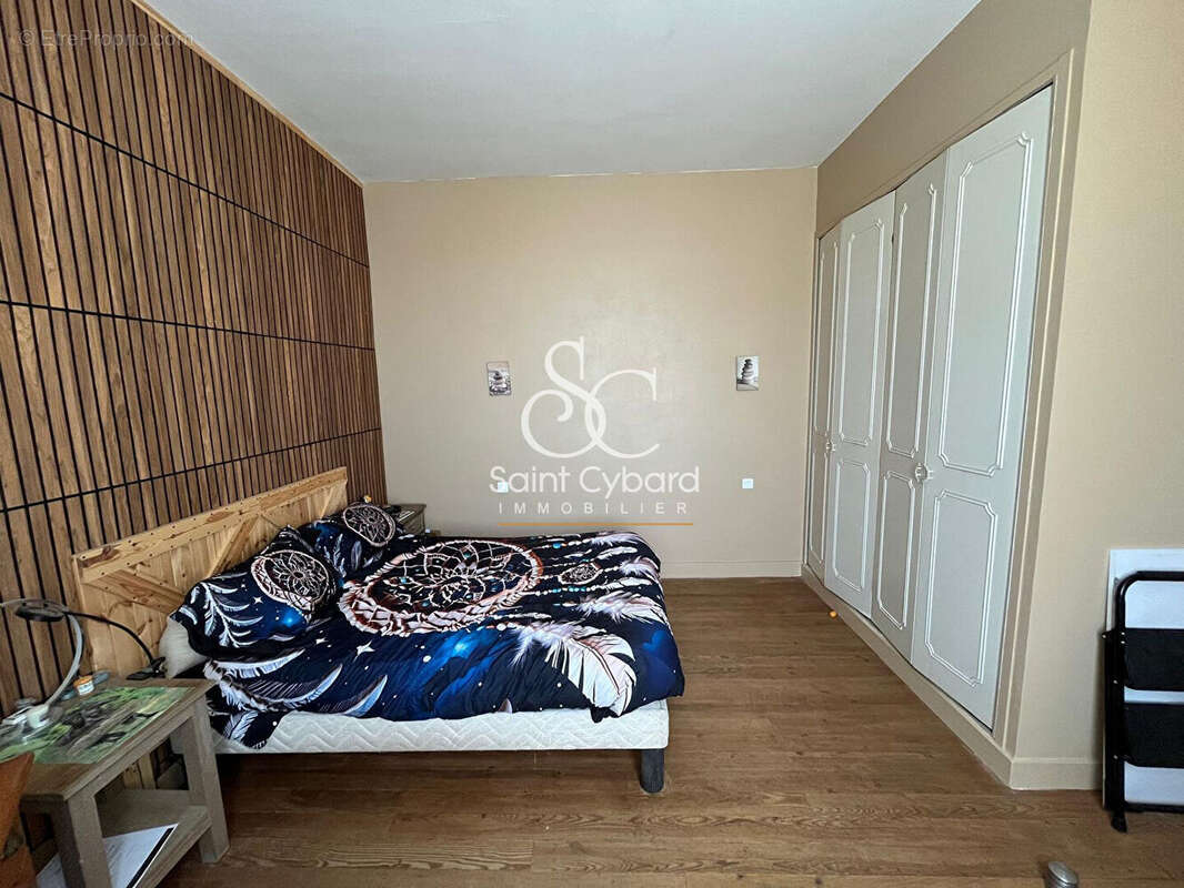 Maison à SAINT-YRIEIX-SUR-CHARENTE