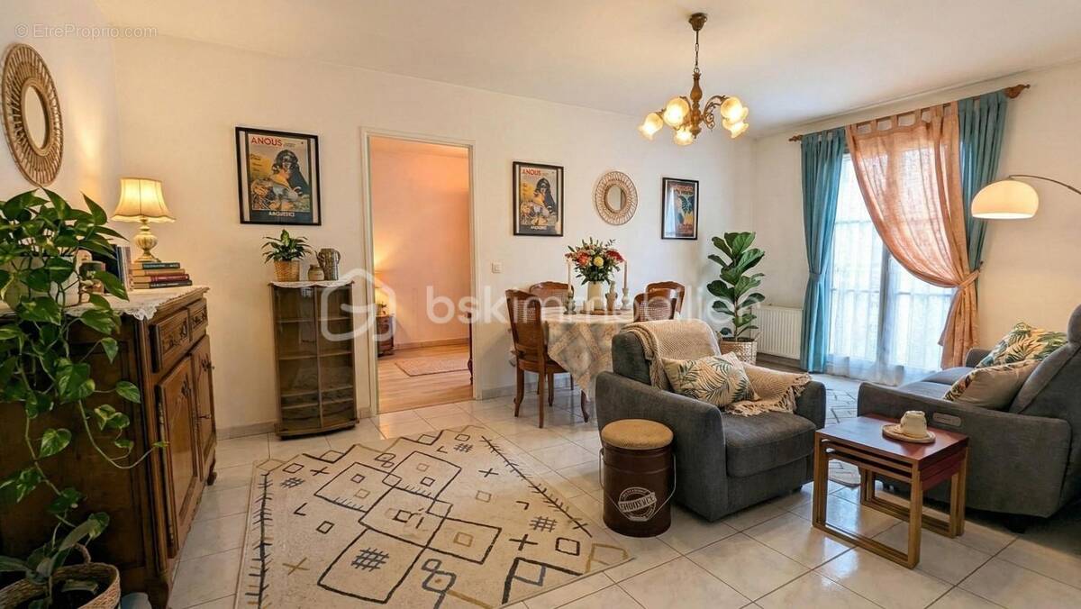 Appartement à BRIE-COMTE-ROBERT