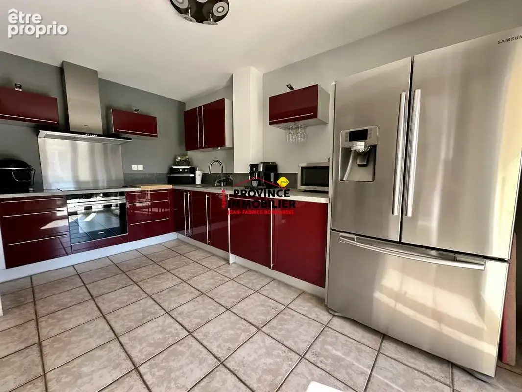 Maison 6 pièces 132 m² à vendre à Sainte-Cecile-Les-Vignes (84290) - photo 4