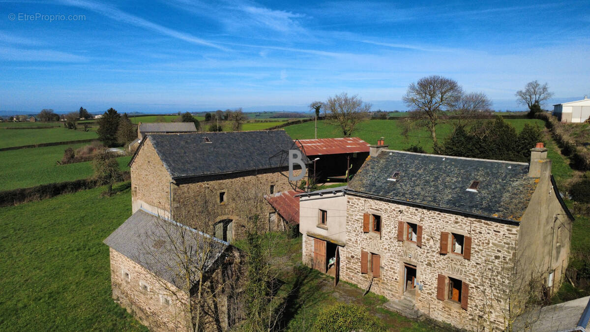 Maison à DURENQUE