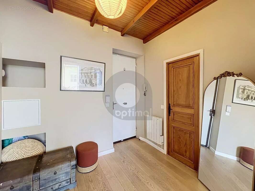 Appartement lumineux avec vue mer à Menton - photo 6