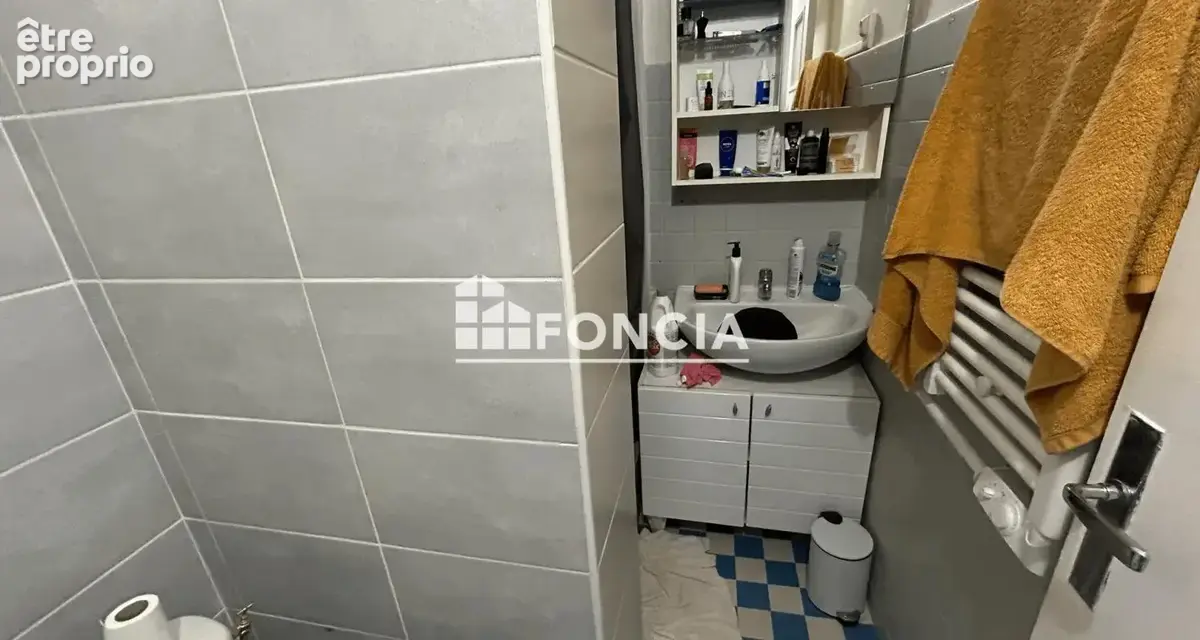 Appartement T2 à Nîmes, à proximité des Arènes - photo 4