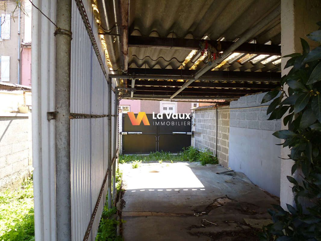 Maison à JARVILLE-LA-MALGRANGE