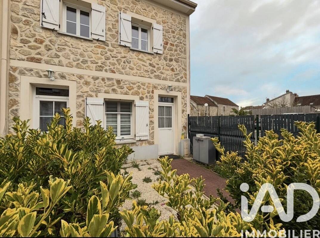 Photo 1 - Appartement à GRISY-SUISNES