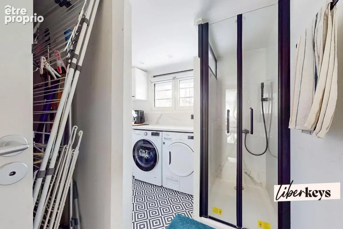 Maison atypique entièrement rénovée – 139,62 m² – DPE A – Jardin & garage de 40 m² - photo 11