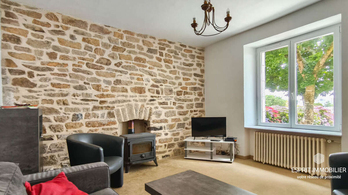 Maison à PONT-AVEN