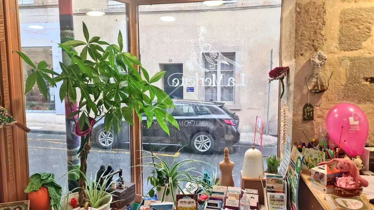 Appartement à BOURBON-L&#039;ARCHAMBAULT