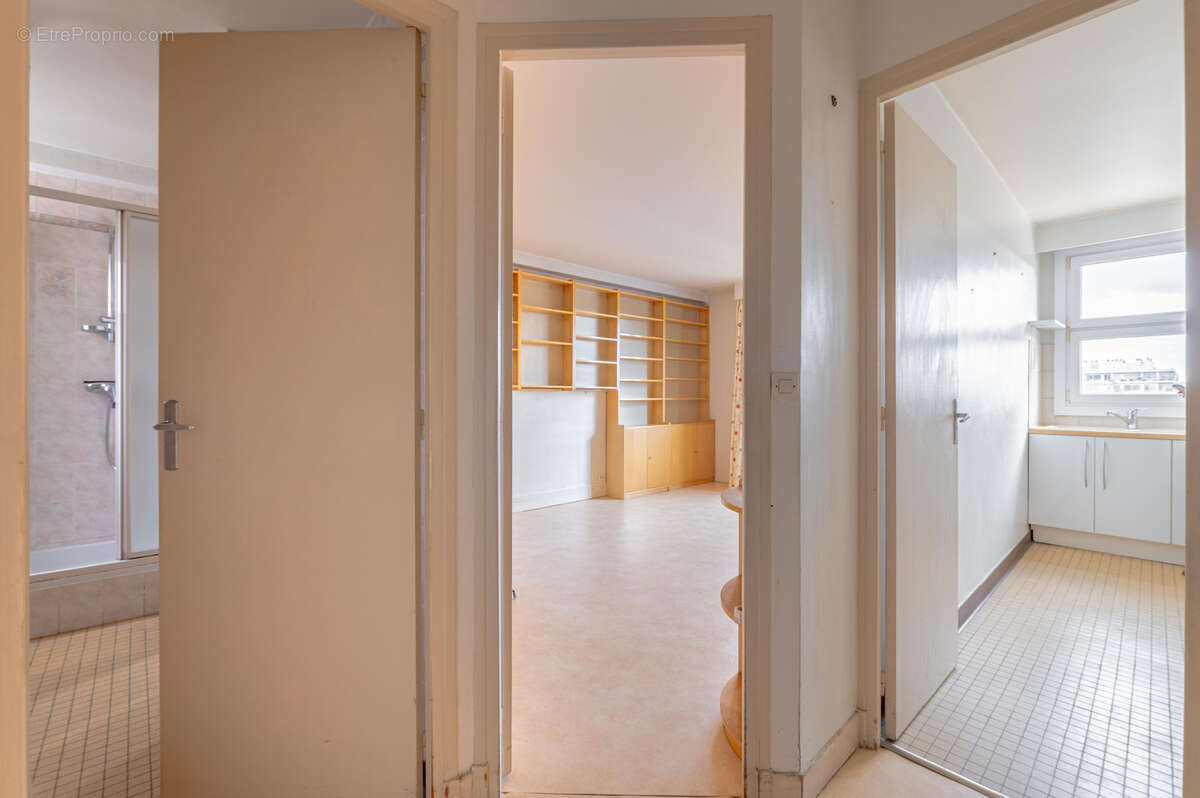 Appartement à PARIS-11E