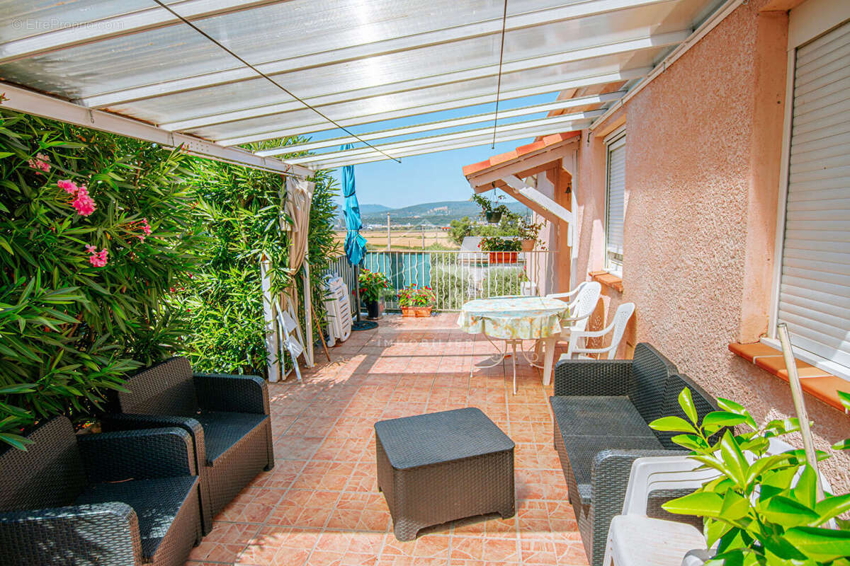 Maison à L&#039;ESCALE