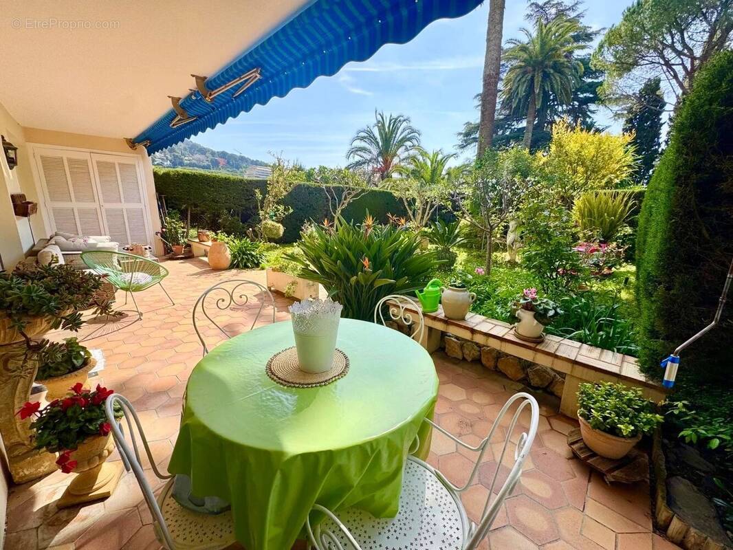 Appartement à LE CANNET