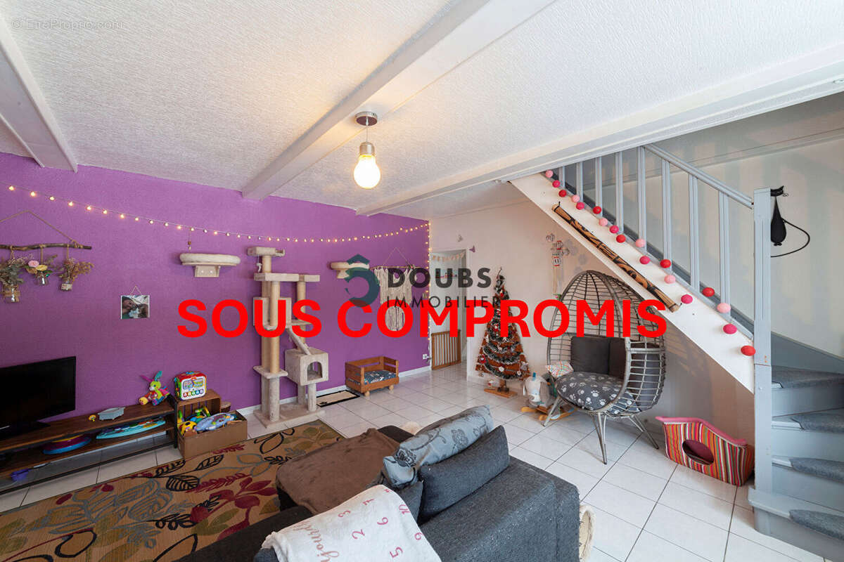 Appartement à FERRIERES-LE-LAC