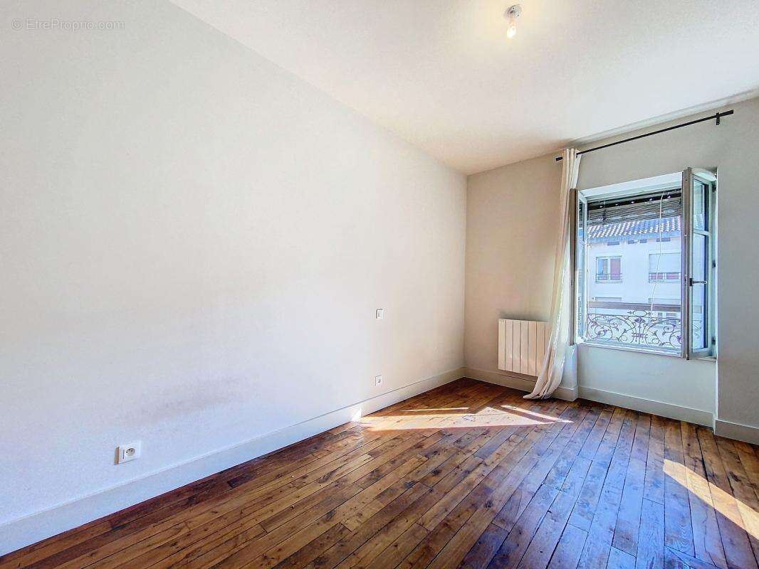 Appartement à LYON-6E