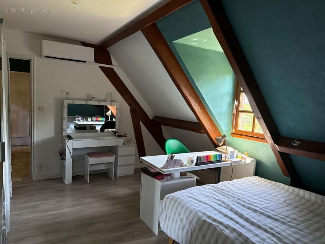 Maison à YZEURE