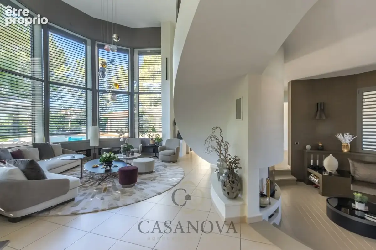 Co-exclusivité. Villa d'Exception au Cur d'un Domaine Prisé - photo 11