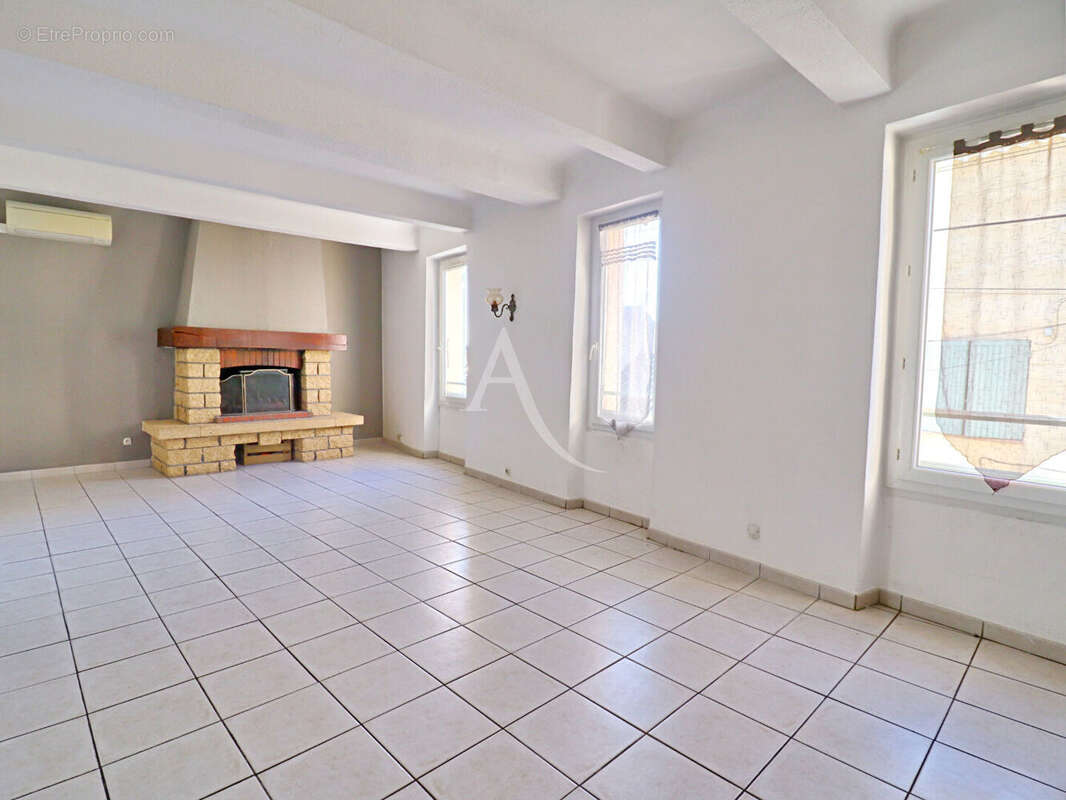 Maison à CORBIERES