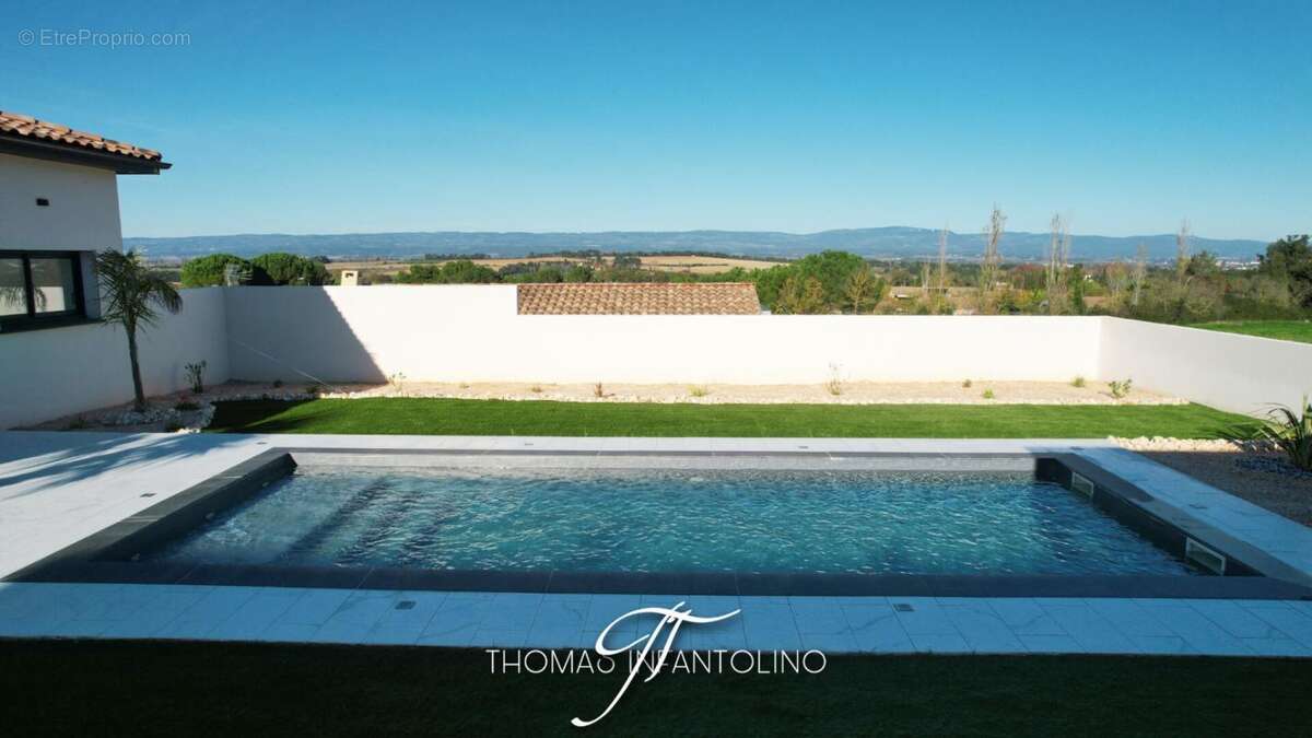Villa d'architecte 175 m2 - piscine - vue montagne noire - garage - photo 7