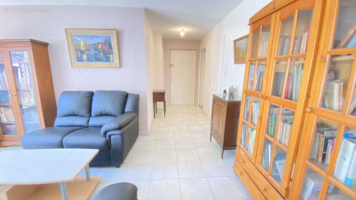 Appartement à SAINT-MARTIN-D'HERES