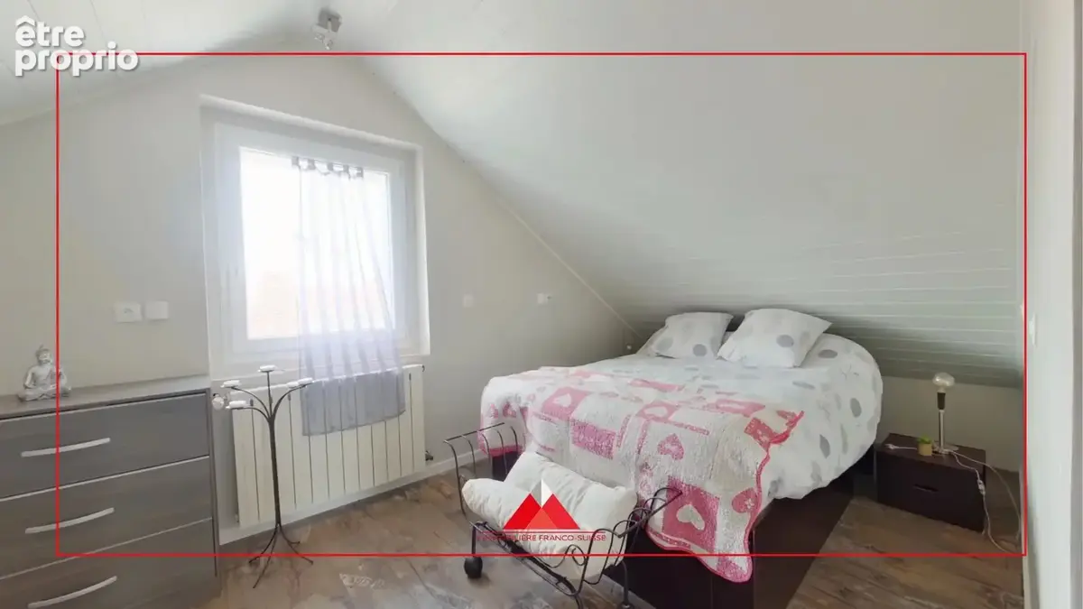 Maison avec appartement indépendant dans le centre de Frasne - photo 4