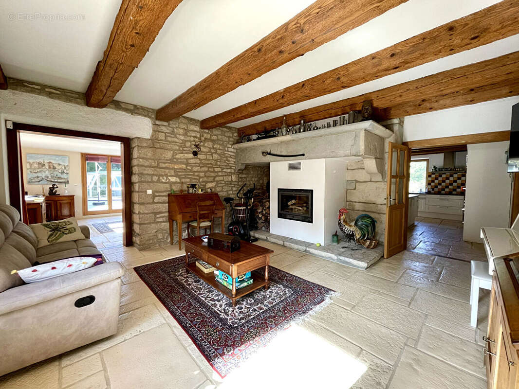 Maison à CHATILLON-LE-DUC