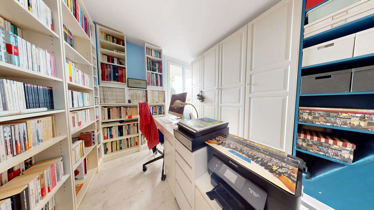 Appartement à HOUILLES