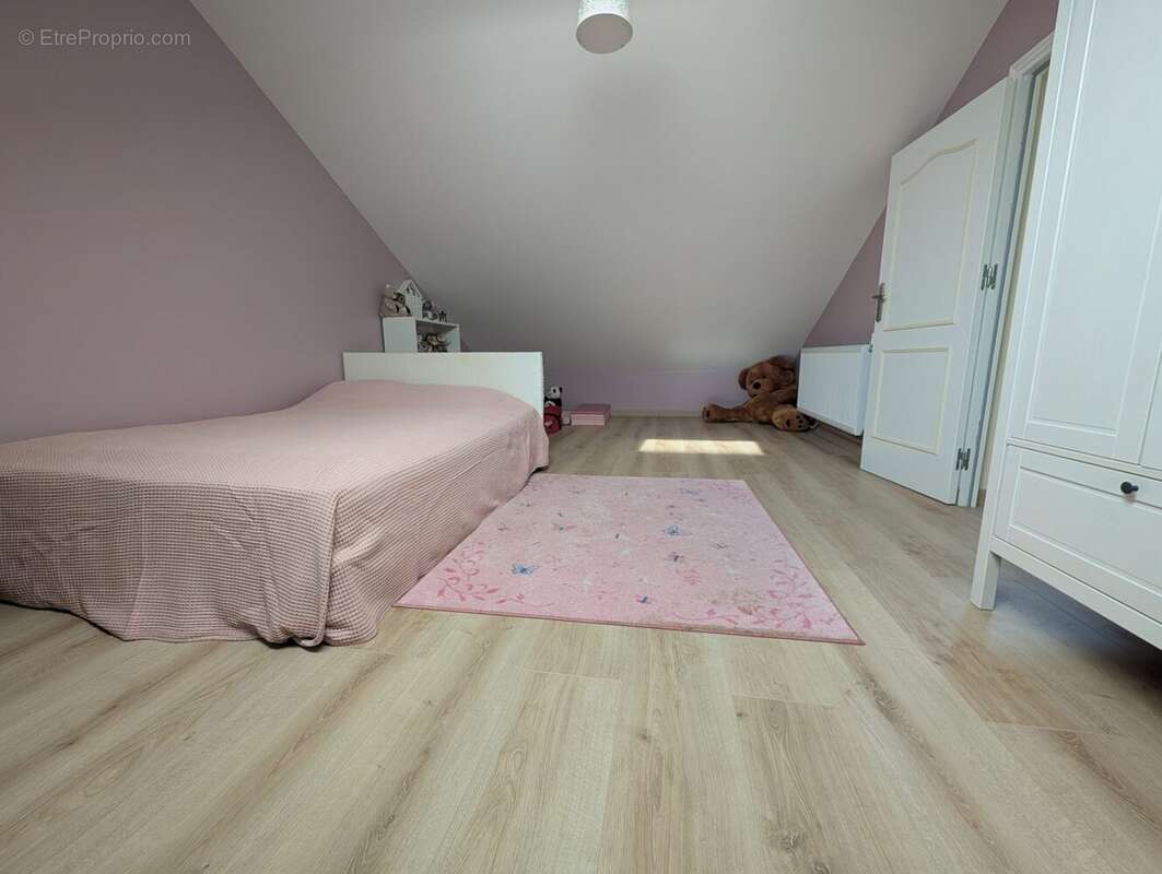 Appartement à LES CLAYES-SOUS-BOIS