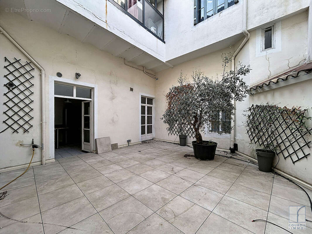 Appartement à NIMES